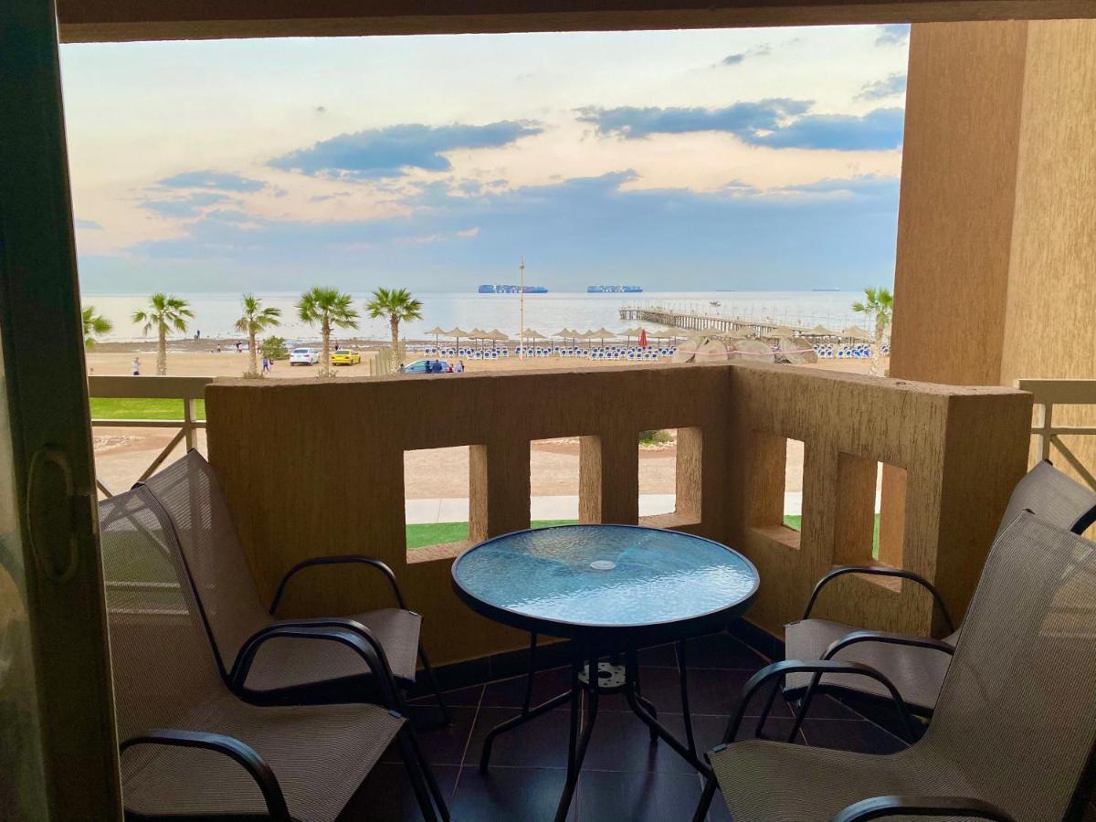Porto South Beach Royal Sea View Families صف اول بحر مباشر Ain Sukhna Esterno foto