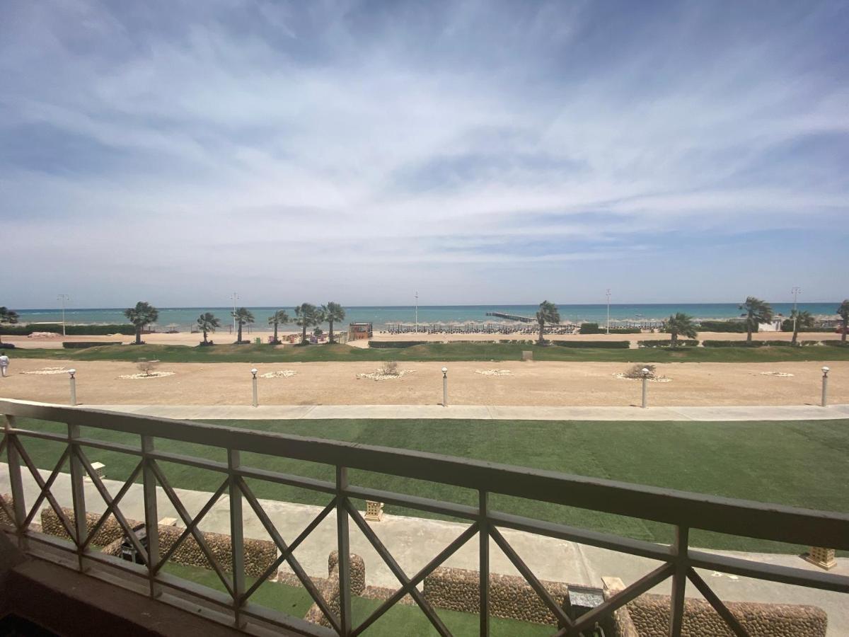Porto South Beach Royal Sea View Families صف اول بحر مباشر Ain Sukhna Esterno foto